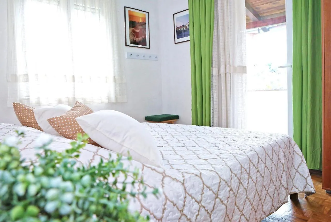 Seaside Holiday House Sali, Dugi Otok - 16128 0*, Sali Croatia